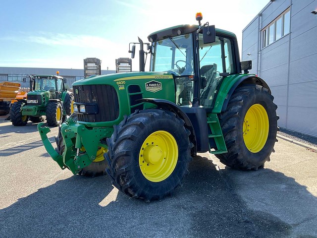 2010 john deere 6830 mw2 vierwielaangedreven landbouwtractor - afbeelding 1 van  25