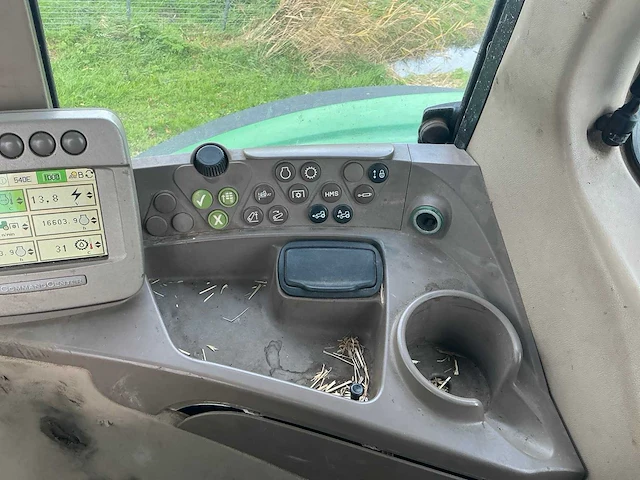 2010 john deere 7530 premium vierwielaangedreven landbouwtractor - afbeelding 27 van  34