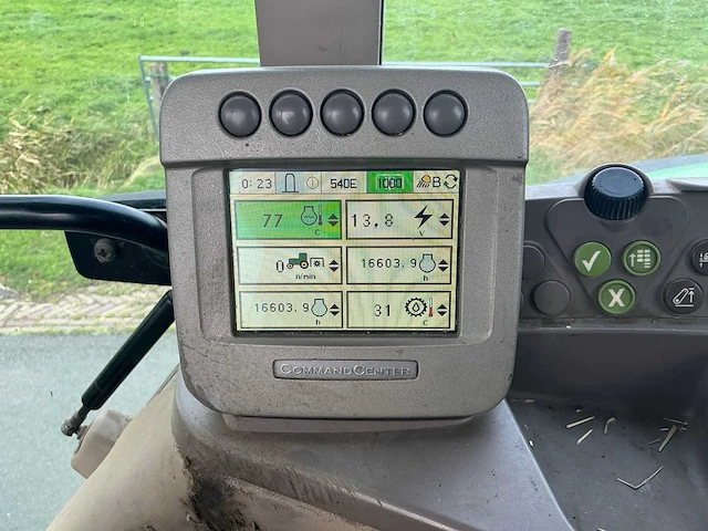 2010 john deere 7530 premium vierwielaangedreven landbouwtractor - afbeelding 28 van  34