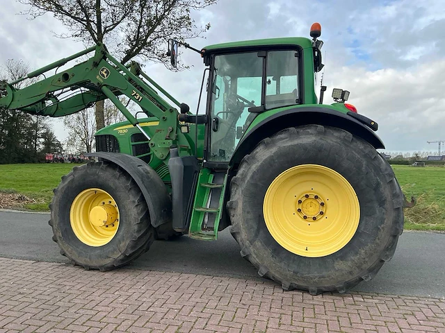 2010 john deere 7530 premium vierwielaangedreven landbouwtractor - afbeelding 4 van  16