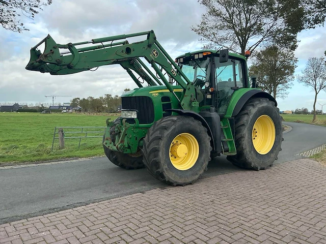 2010 john deere 7530 premium vierwielaangedreven landbouwtractor - afbeelding 9 van  16