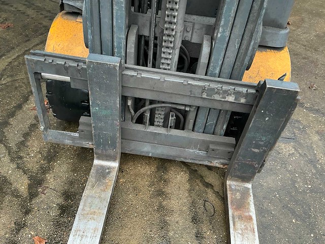 2010 jungheinrich efg430 vorkheftruck - afbeelding 1 van  25