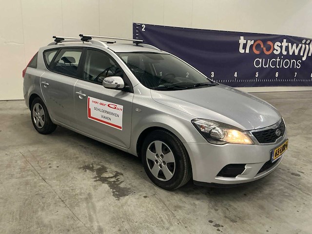 2010 kia cee'd sporty wagon personenauto - afbeelding 1 van  19
