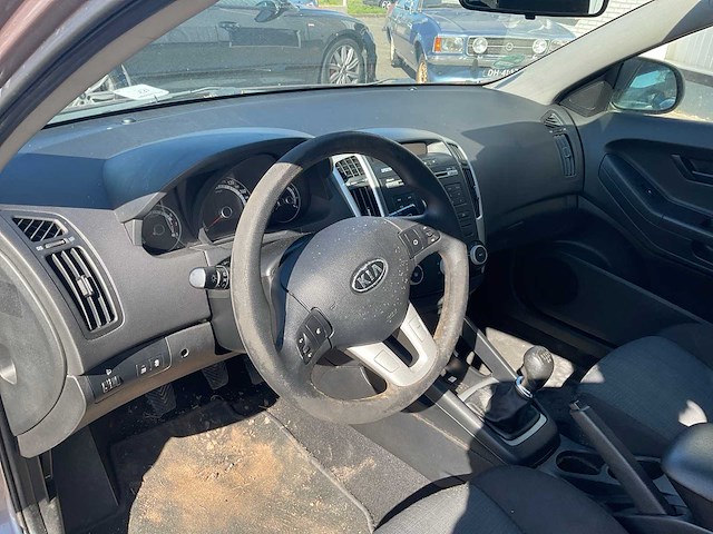 2010 kia pro_cee'd 1.4 cvvt x-tra personenauto - afbeelding 11 van  26