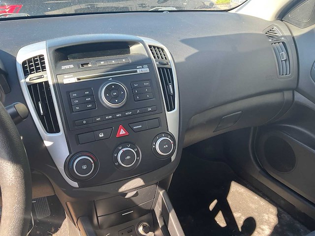 2010 kia pro_cee'd 1.4 cvvt x-tra personenauto - afbeelding 12 van  26