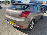 2010 kia pro_cee'd 1.4 cvvt x-tra personenauto - afbeelding 25 van  26