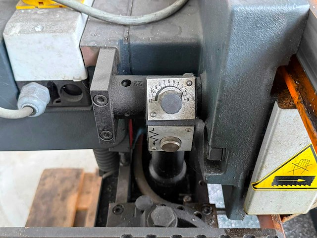 2010 klaeger plus 220 beugelzaagmachine - afbeelding 5 van  8