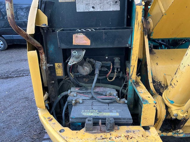 2010 kobelco e115sr rupsgraafmachine - afbeelding 25 van  36