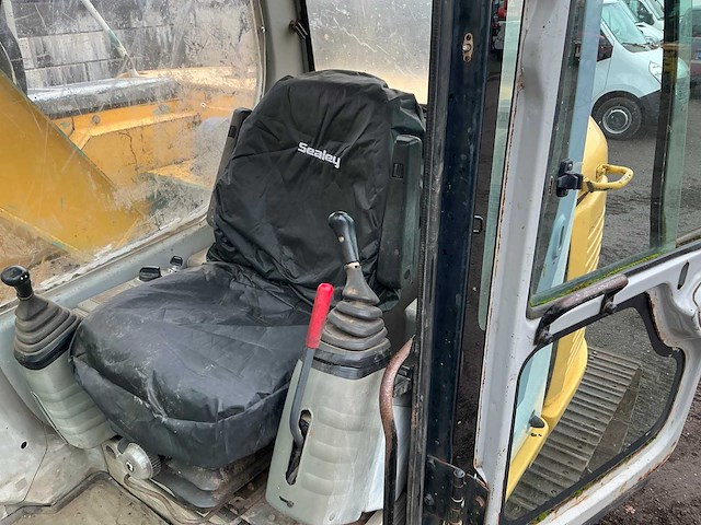 2010 kobelco e115sr rupsgraafmachine - afbeelding 14 van  36