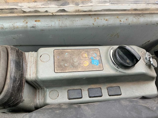 2010 kobelco e115sr rupsgraafmachine - afbeelding 19 van  36