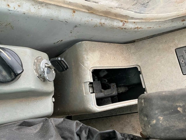 2010 kobelco e115sr rupsgraafmachine - afbeelding 20 van  36