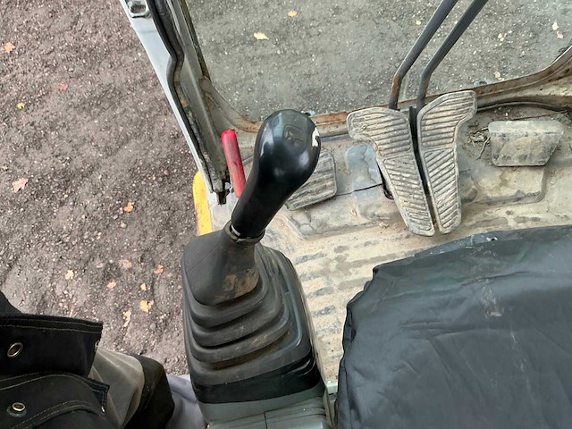 2010 kobelco e115sr rupsgraafmachine - afbeelding 22 van  36