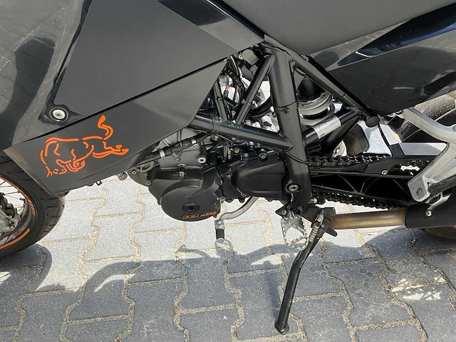 2010 ktm 690 sm motorfiets - afbeelding 6 van  18