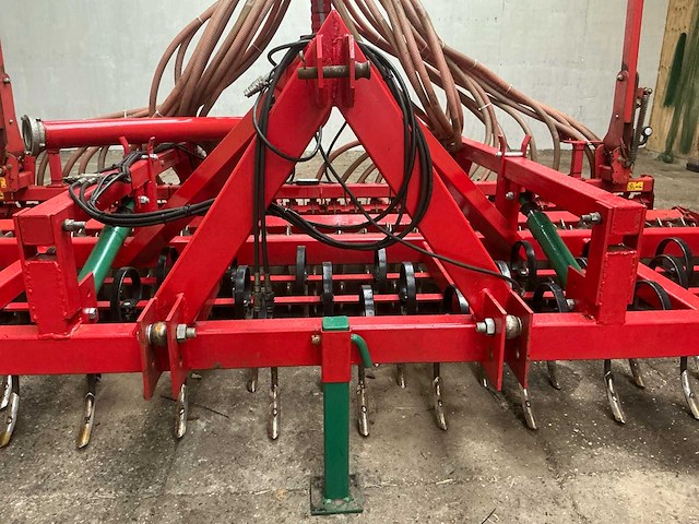 2010 kverneland 4000 mm zaaicombinatie zaaimachine - afbeelding 11 van  38