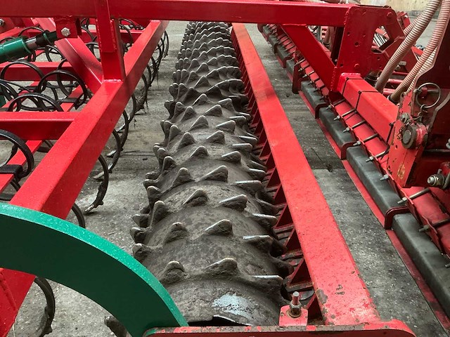 2010 kverneland 4000 mm zaaicombinatie zaaimachine - afbeelding 18 van  38