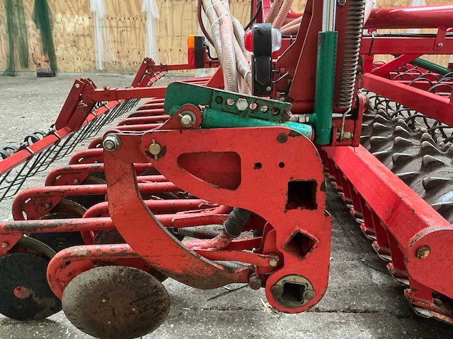 2010 kverneland 4000 mm zaaicombinatie zaaimachine - afbeelding 30 van  38