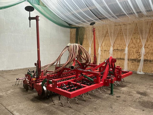 2010 kverneland 4000 mm zaaicombinatie zaaimachine - afbeelding 3 van  38