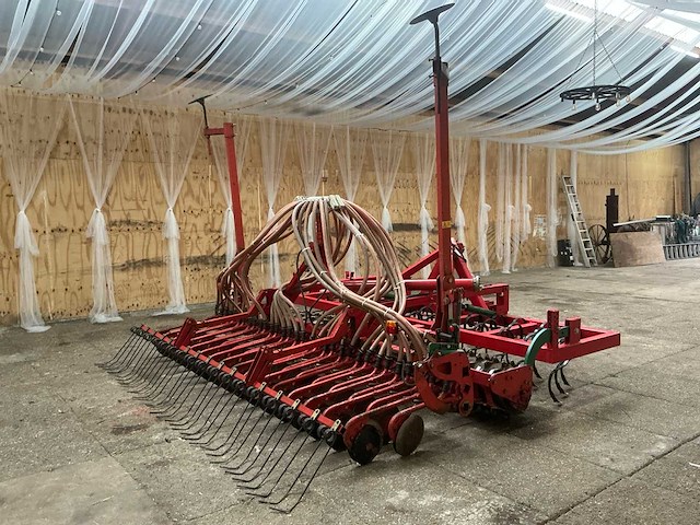 2010 kverneland 4000 mm zaaicombinatie zaaimachine - afbeelding 5 van  38