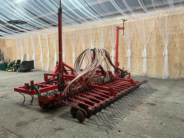 2010 kverneland 4000 mm zaaicombinatie zaaimachine - afbeelding 7 van  38