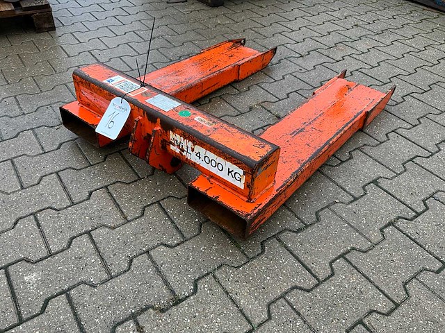 2010 kwint heftruck vaste hijshaak - afbeelding 1 van  8