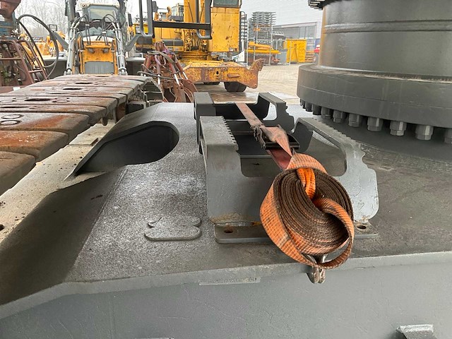 2010 liebherr r954c ew litroncic op- en overslagkraan - afbeelding 11 van  48