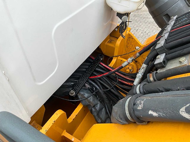 2010 liebherr r954c ew litroncic op- en overslagkraan - afbeelding 35 van  48