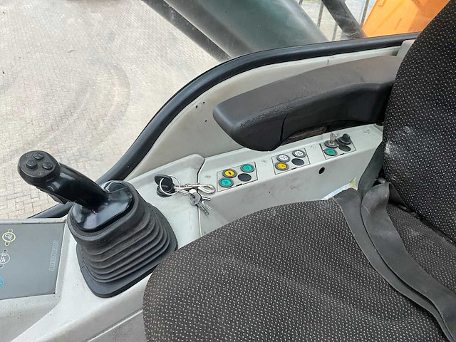 2010 liebherr r954c ew litroncic op- en overslagkraan - afbeelding 40 van  48