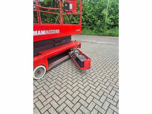 2010 manitou 100 xel elektrische schaarhoogwerker – 10,2 m – 450 kg – nieuwe accu’s - afbeelding 6 van  18