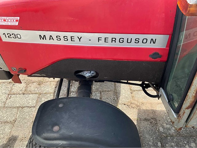 2010 massey ferguson tractor - afbeelding 1 van  8