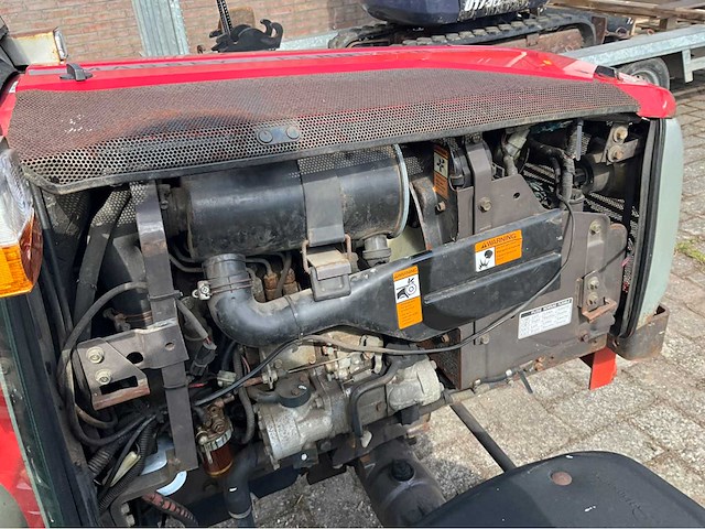2010 massey ferguson tractor - afbeelding 20 van  36