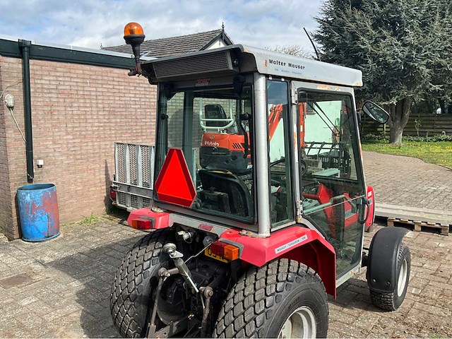 2010 massey ferguson tractor - afbeelding 33 van  36