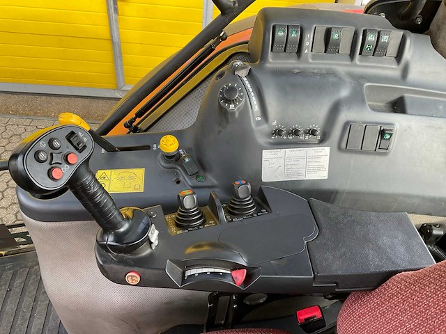 2010 mccormick xtx 165 xtraspeed vierwielaangedreven landbouwtractor - afbeelding 15 van  25