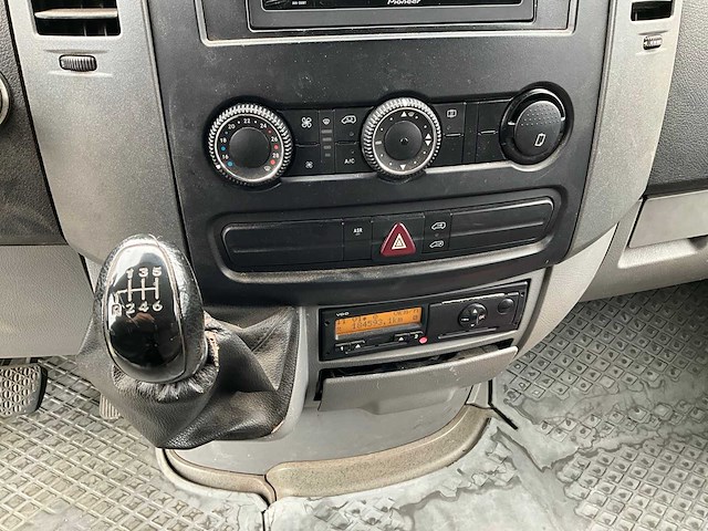 2010 mercedes-benz 519cdi sprinter bedrijfswagen - afbeelding 17 van  41