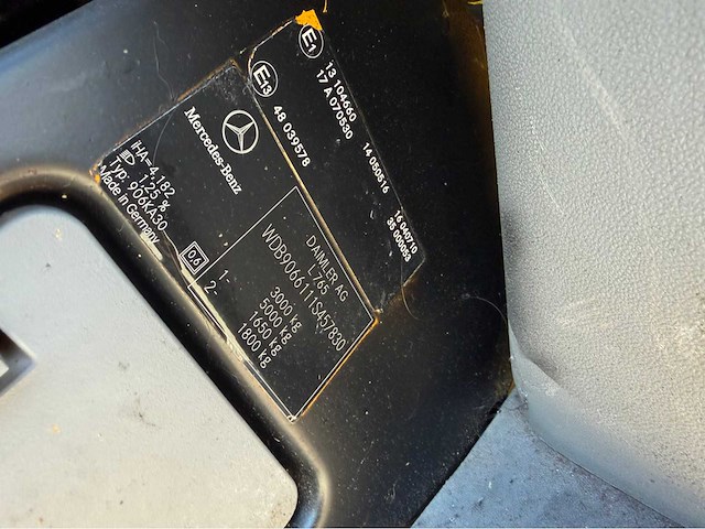 2010 mercedes-benz bedrijfswagen - afbeelding 9 van  19
