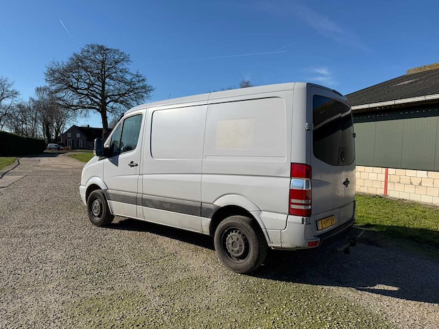 2010 mercedes-benz bedrijfswagen - afbeelding 2 van  19