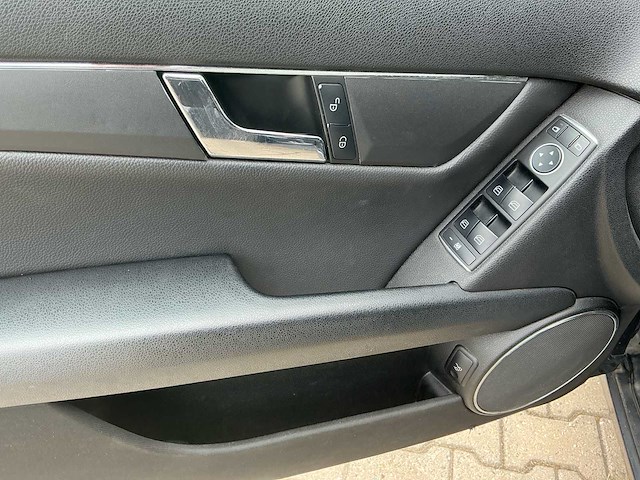 2010 mercedes-benz c-klasse 220 cdi bluee. avan. personenauto - afbeelding 16 van  35