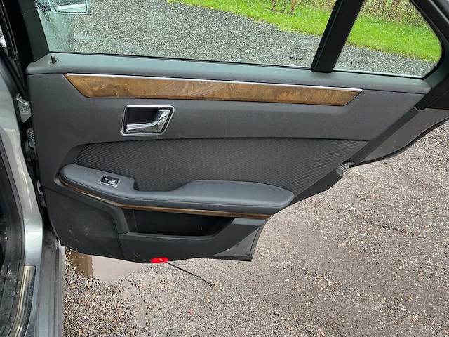 2010 mercedes-benz e-klasse e200 cgi personenauto - afbeelding 17 van  38