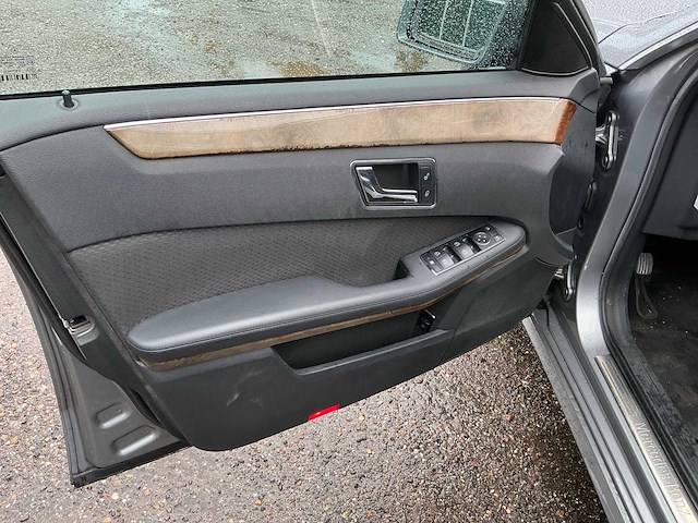 2010 mercedes-benz e-klasse e200 cgi personenauto - afbeelding 21 van  38