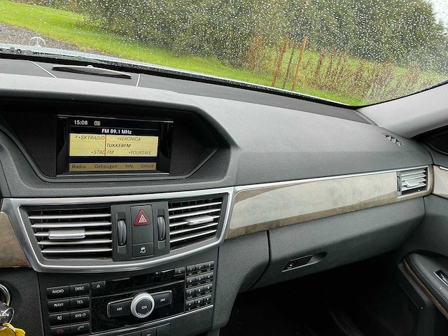 2010 mercedes-benz e-klasse e200 cgi personenauto - afbeelding 29 van  38