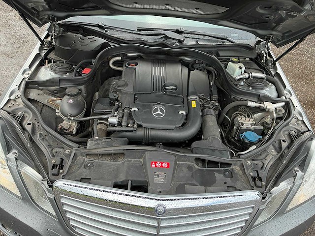 2010 mercedes-benz e-klasse e200 cgi personenauto - afbeelding 31 van  38