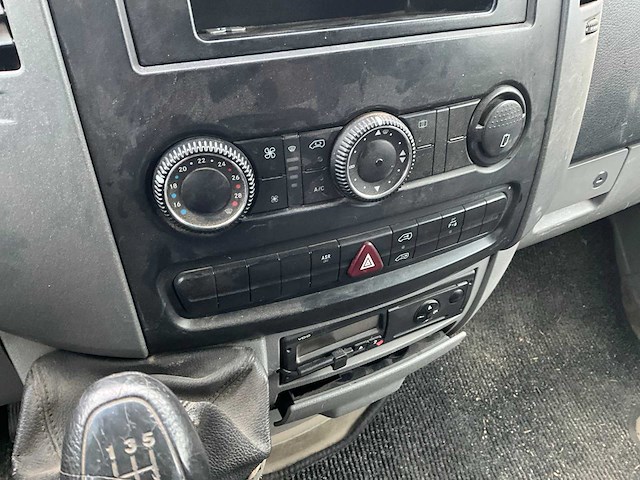2010 mercedes-benz sprinter 516 cdi bedrijfswagen - afbeelding 5 van  29