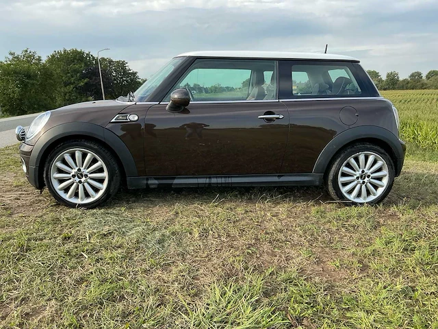 2010 mini 3-deurs 1.6 cooper mayfair personenauto - afbeelding 30 van  39