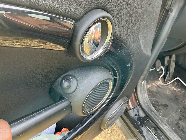 2010 mini 3-deurs 1.6 cooper mayfair personenauto - afbeelding 14 van  38