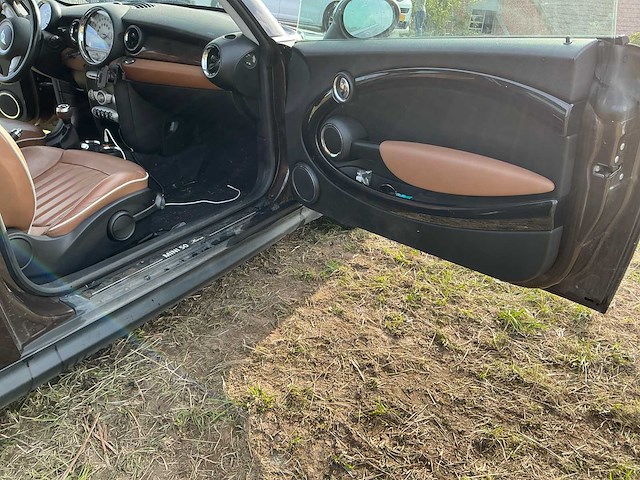 2010 mini 3-deurs 1.6 cooper mayfair personenauto - afbeelding 25 van  38