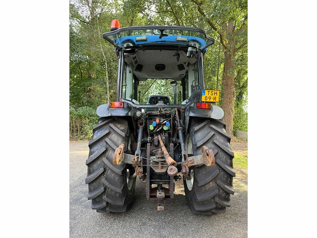 2010 new holland t4030f vierwielaangedreven landbouwtractor - afbeelding 11 van  14