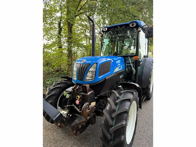2010 new holland t4030f vierwielaangedreven landbouwtractor - afbeelding 10 van  14
