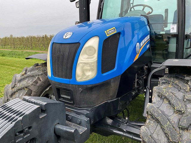2010 new holland t6010 vierwielaangedreven landbouwtractor - afbeelding 6 van  17