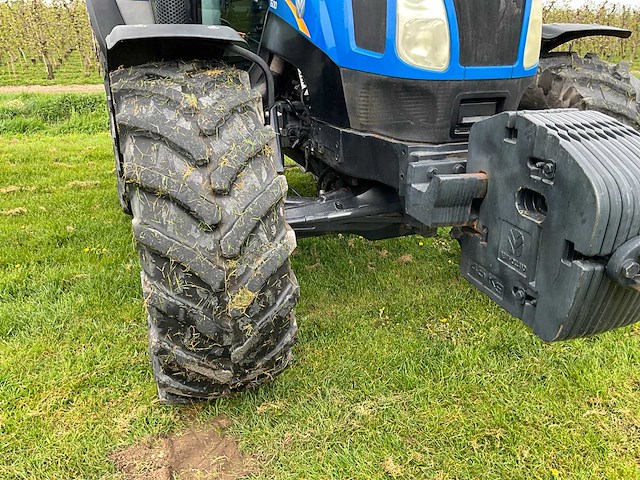 2010 new holland t6010 vierwielaangedreven landbouwtractor - afbeelding 9 van  17