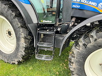 2010 new holland t6010 vierwielaangedreven landbouwtractor - afbeelding 11 van  17