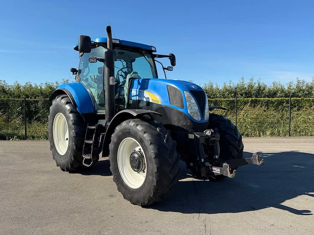 2010 new holland t6090 vierwielaangedreven landbouwtractor - afbeelding 2 van  30